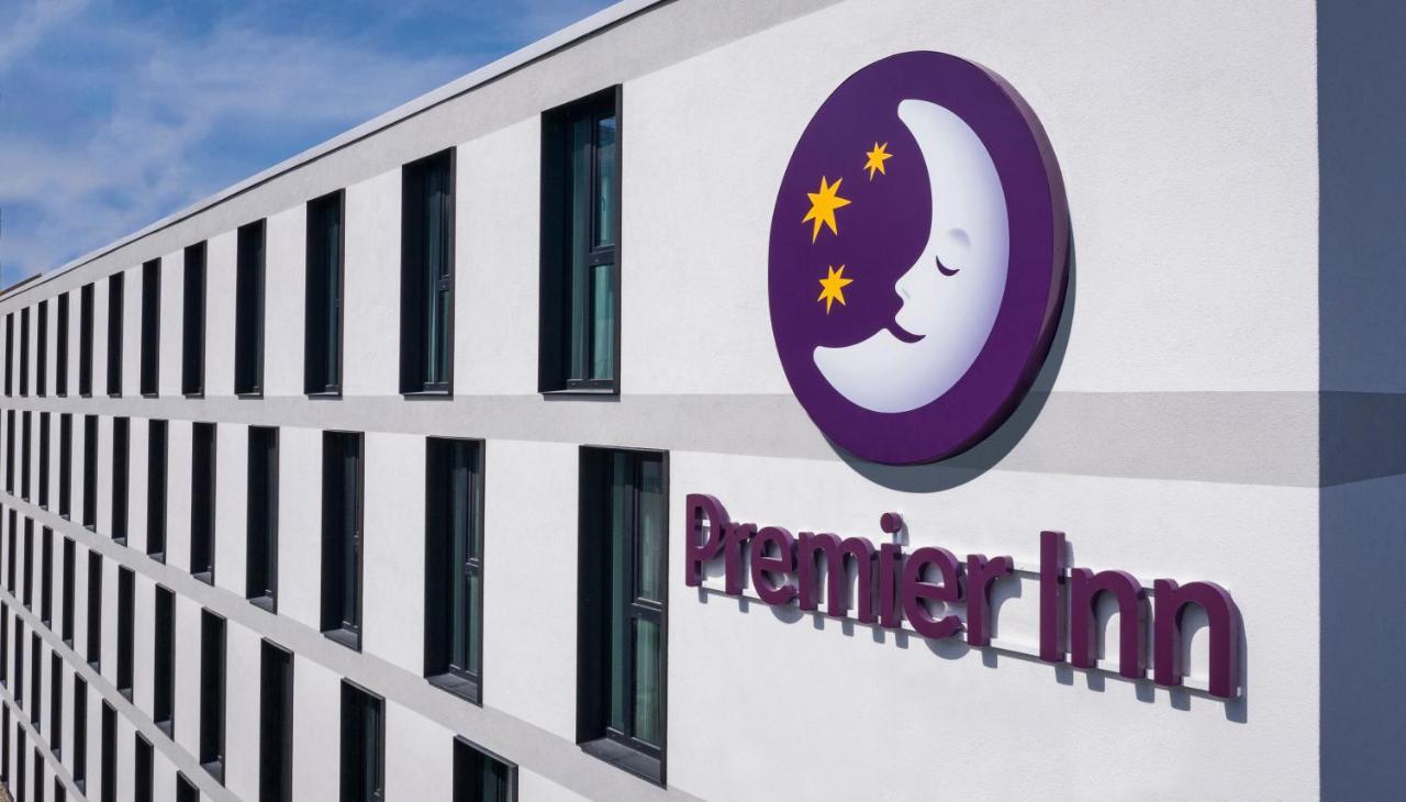 Premier Inn Freiburg City Sued Екстериор снимка